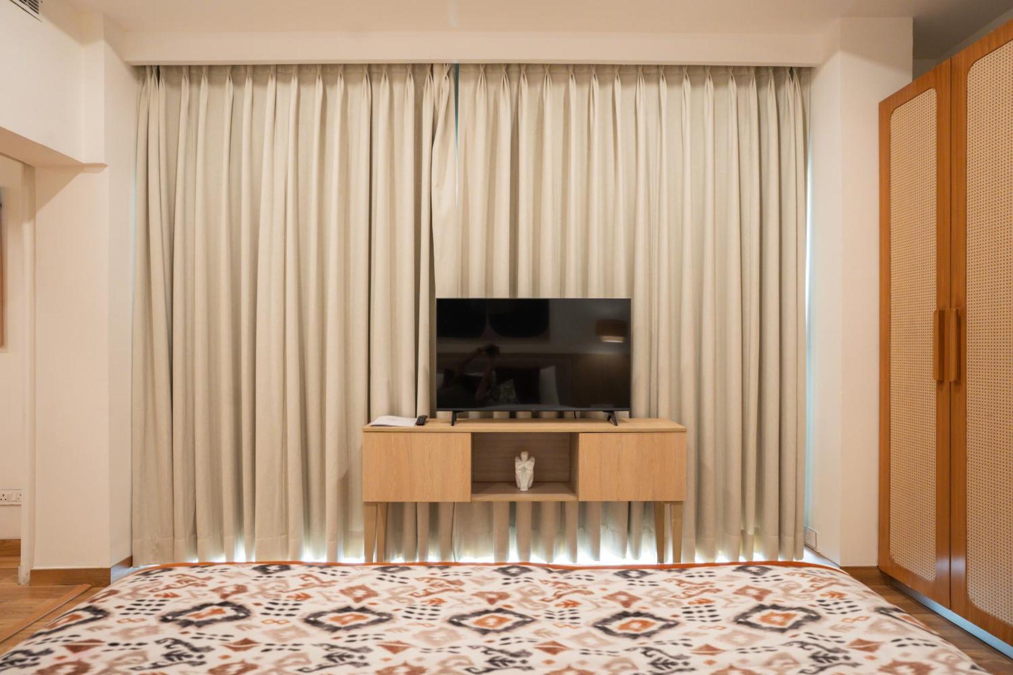 Ar Suites Klj Square Gurgaon Esterno foto