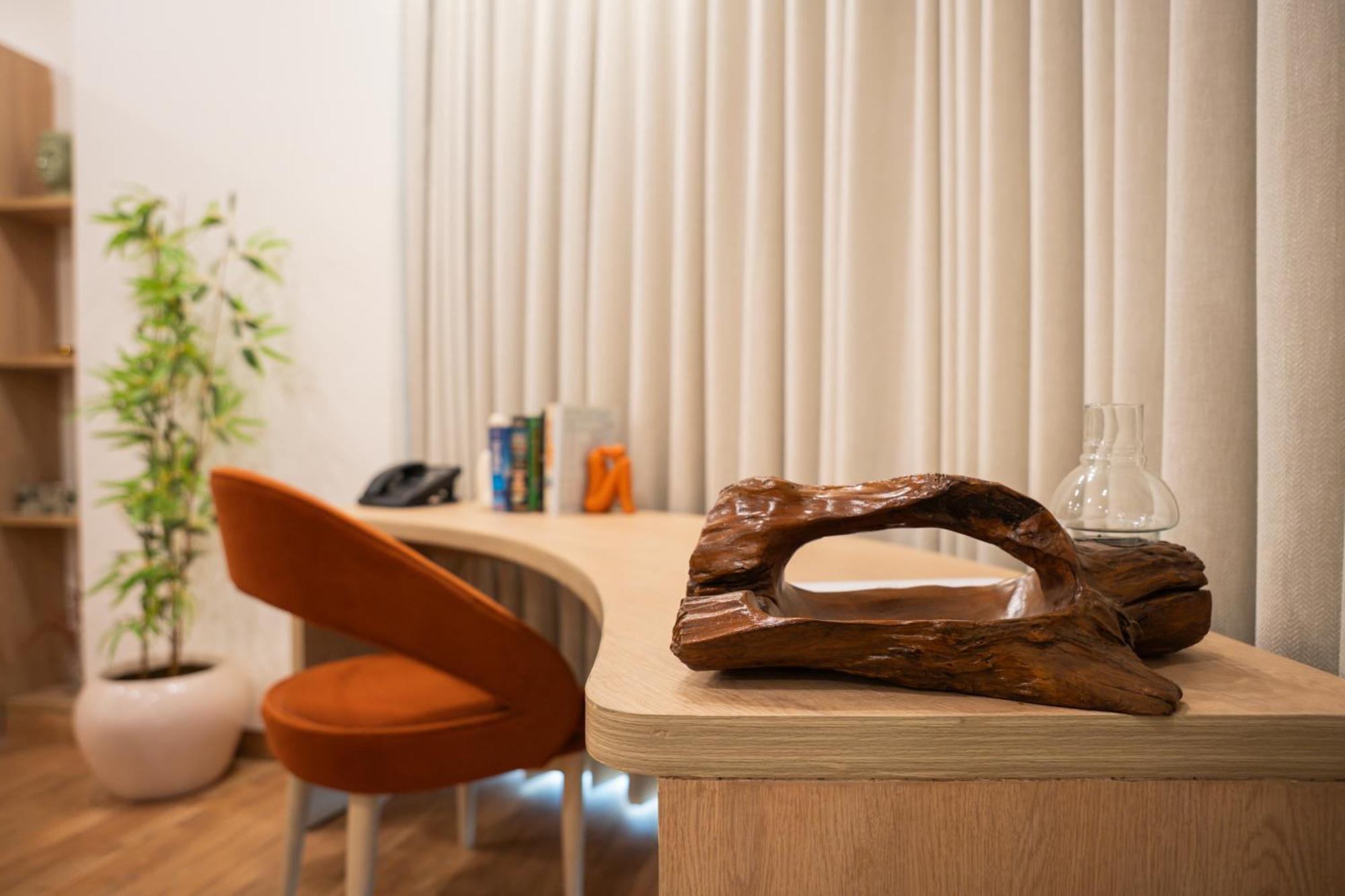 Ar Suites Klj Square Gurgaon Esterno foto