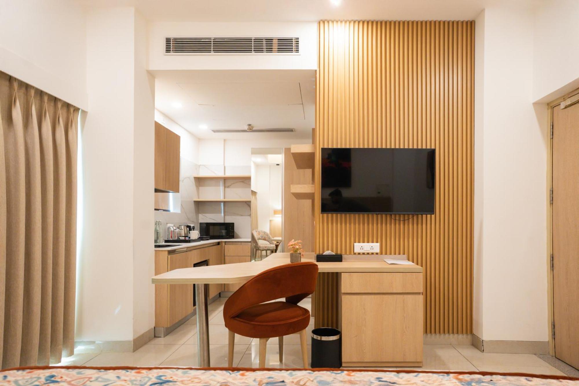 Ar Suites Klj Square Gurgaon Esterno foto