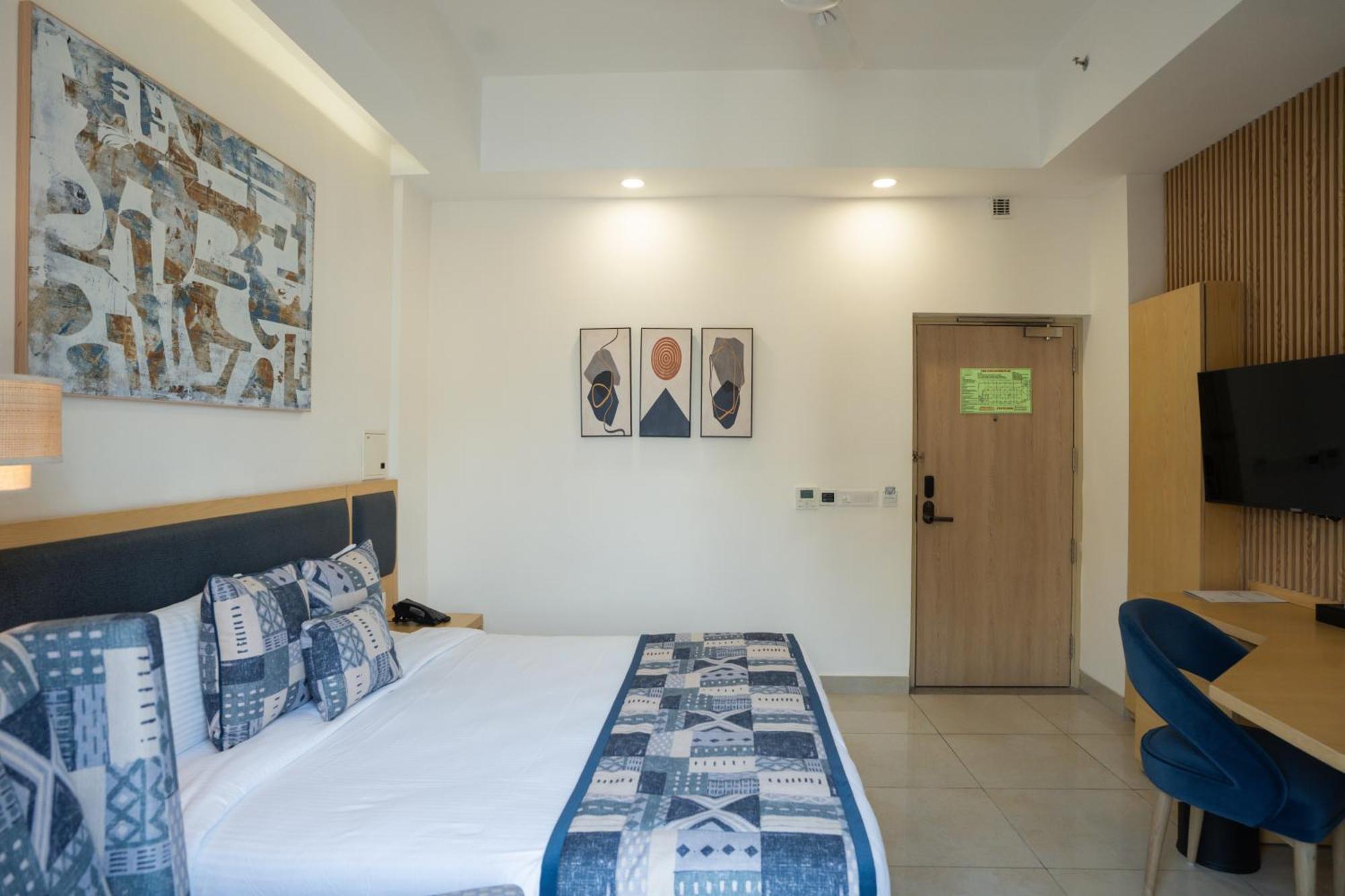 Ar Suites Klj Square Gurgaon Esterno foto
