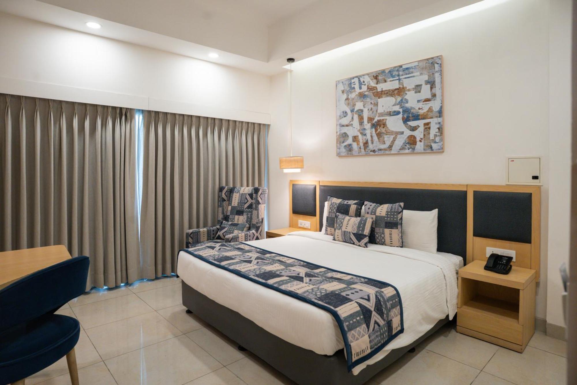 Ar Suites Klj Square Gurgaon Esterno foto